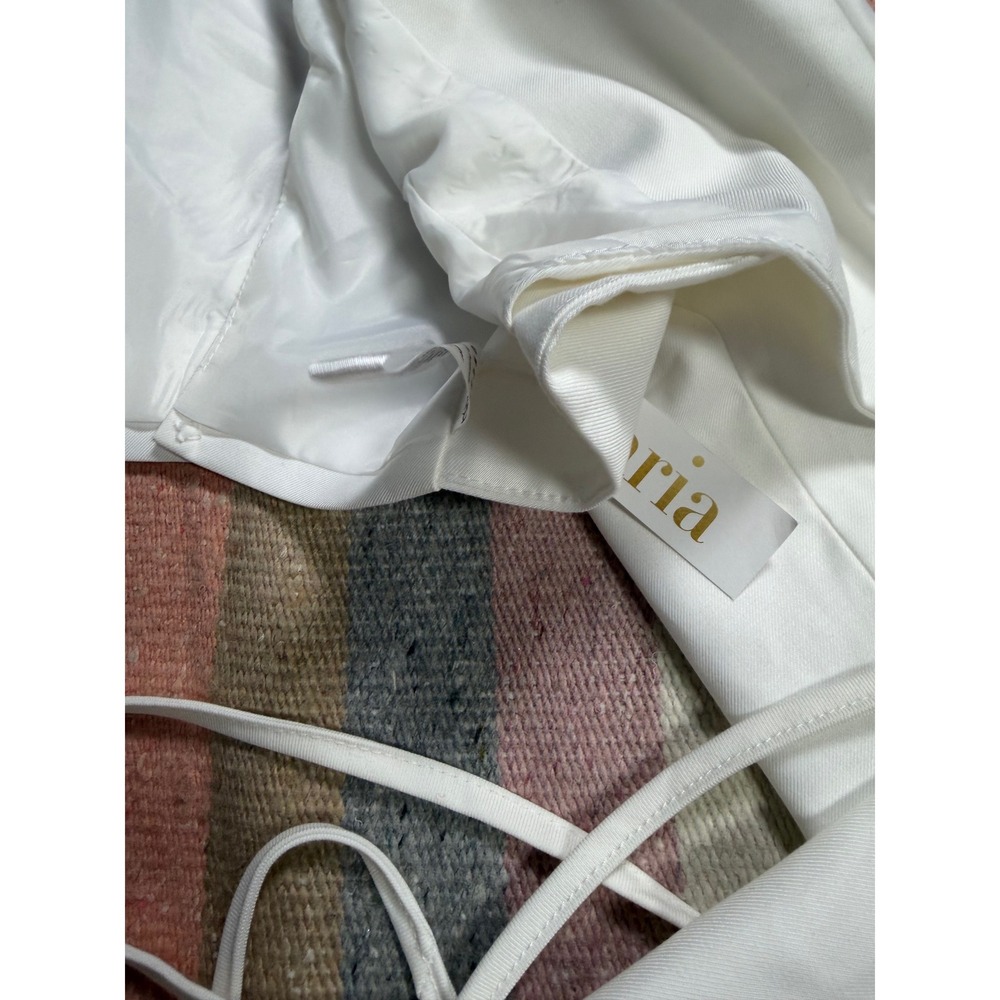 Lioness White Cropped Tie Front Blazer Jacket NWT Size XS - Picture 4 of 8
